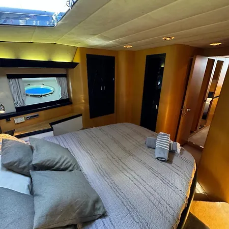 Yacht Sherte 보트호텔 바르셀로나