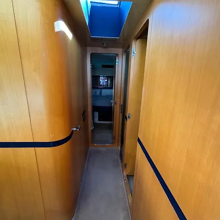 Yacht Sherte * Barcelone